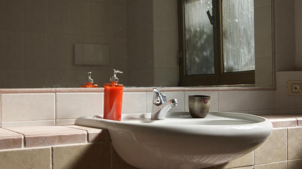 Vegan Inn Airport - Adults Only - Late Check In Fiumicino Szoba fotó