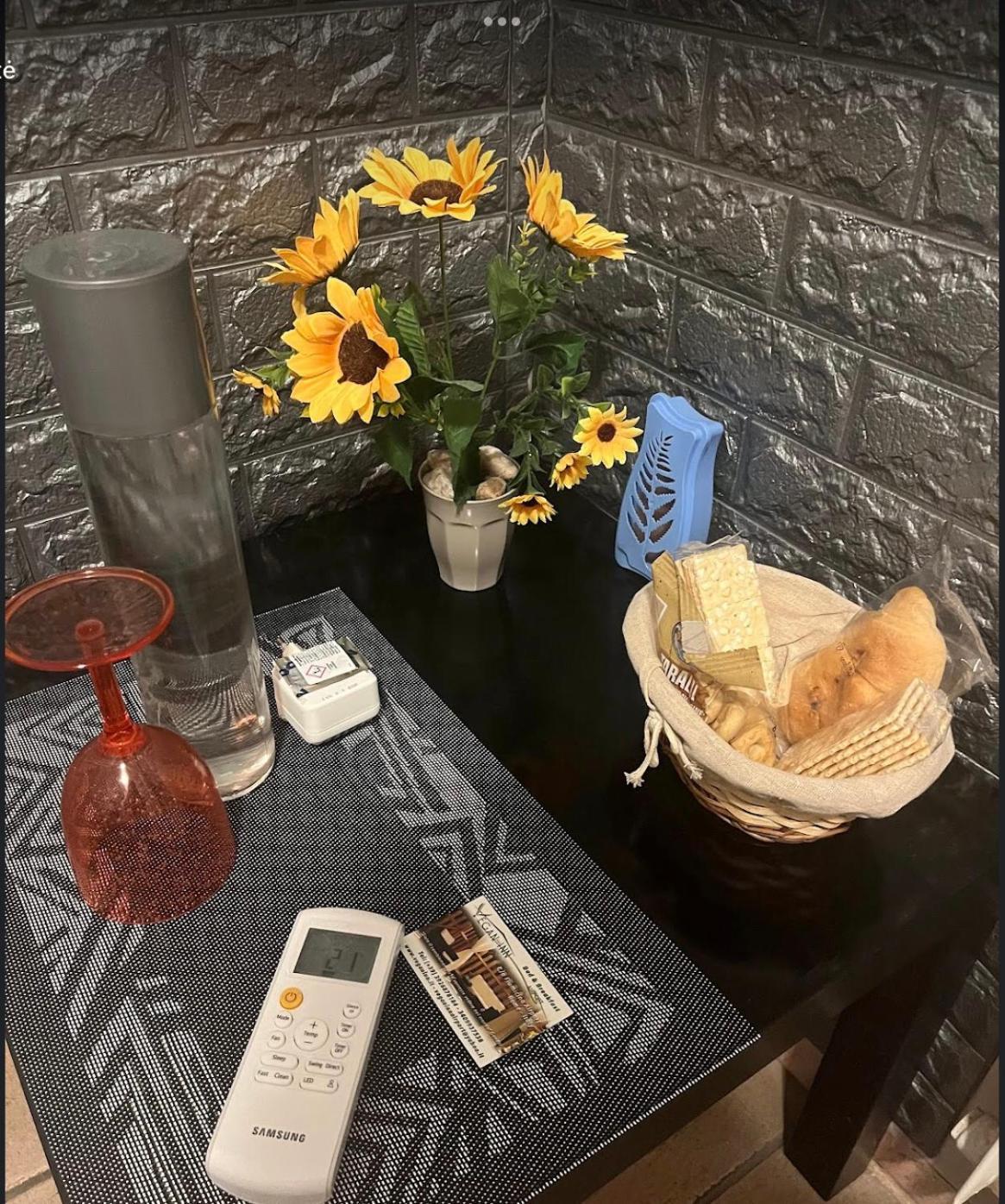 Vegan Inn Airport - Adults Only - Late Check In Fiumicino Kültér fotó